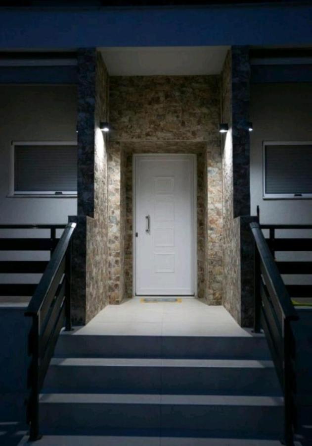 Stella Boutigue Rooms Néa Péramos Exterior foto